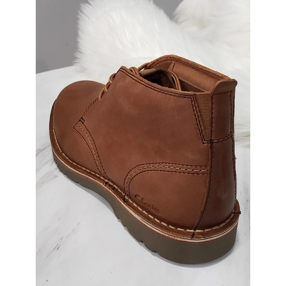 NEW NO BOX SIZE 9 US / EURO 41 CLARKS Boots Eastridge Mid wallabee leather brown